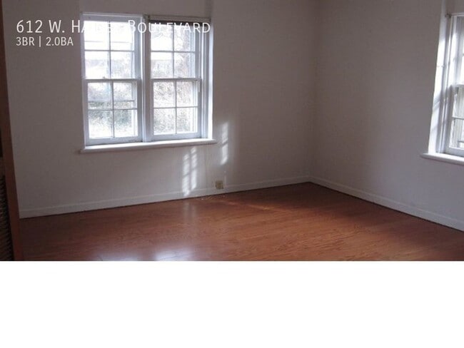 Building Photo - Charming Brick Home Near Downtown Champaign