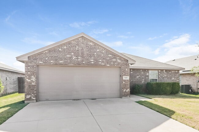 Building Photo - 7645 Hollow Point Dr