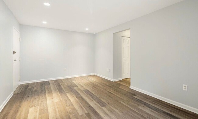 sala de estar - 3354 Woodburn Rd