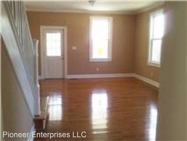 Building Photo - 3 br, 1.5 bath House - 1703 Sexton St