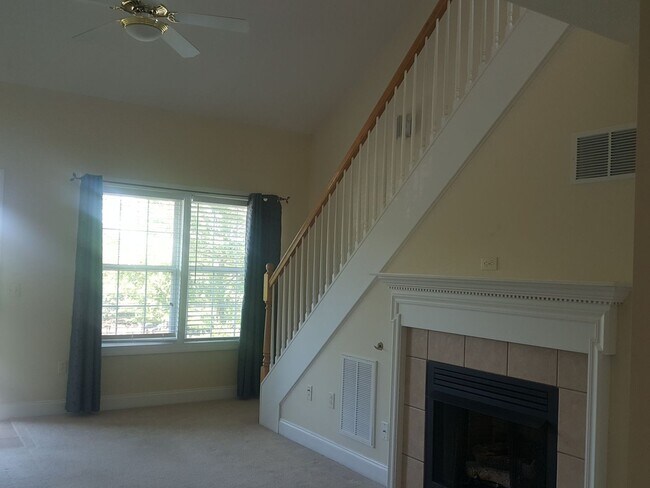 Foto del edificio - 3 Bedroom 2 Bath Townhouse