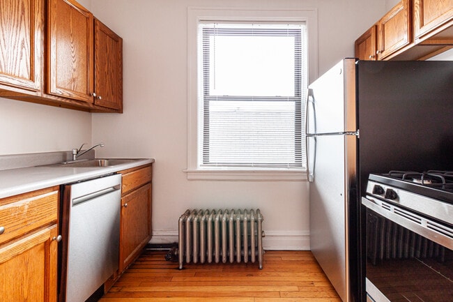 Foto del edificio - 1913 W Larchmont Ave