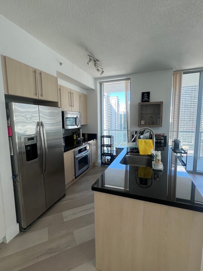 Foto del edificio - 1111 SW 1st Ave