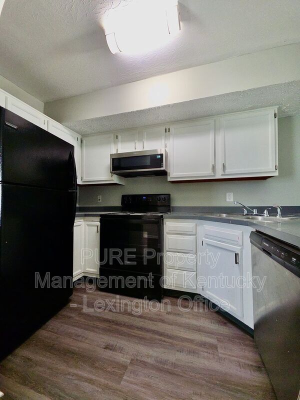 Building Photo - 234 Mousas Way