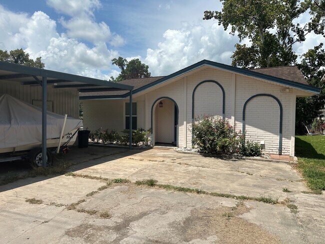 Foto del edificio - 5401 County Rd 334