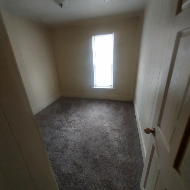 2nd bedroom - 704 Cedar St