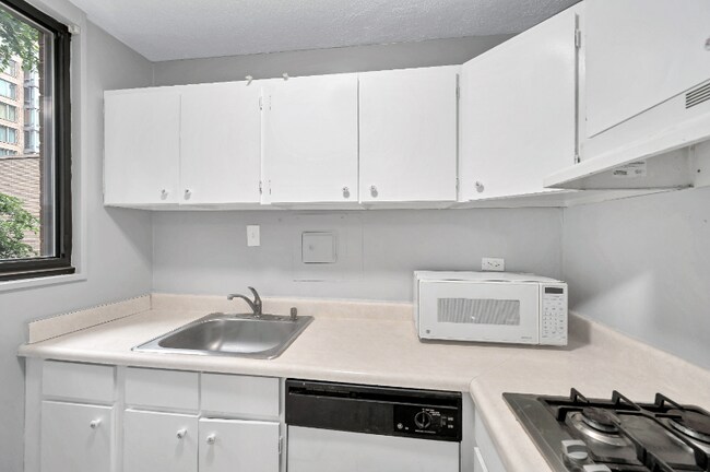Foto del edificio - 2201 New Hampshire Ave NW