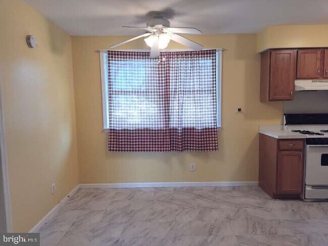 Foto del edificio - 134 Eaves Mill Rd