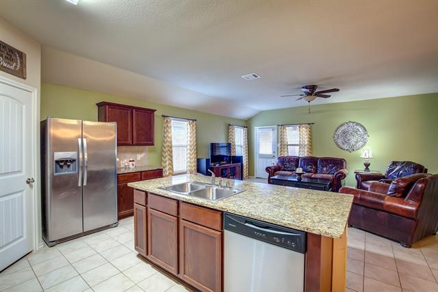 Building Photo - 1048 Decker Dr