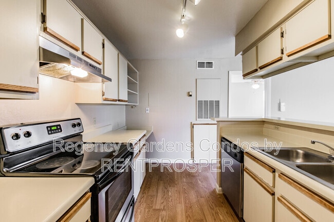 Building Photo - 4225 Thornbriar Ln