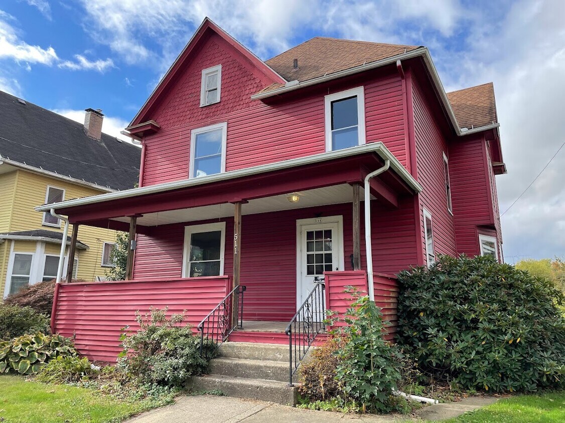 Three bedroom One bathroom home for rent House Rental in Massillon