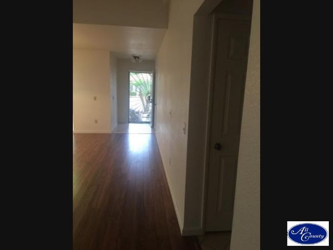 Building Photo - 27650 Calle Ladera