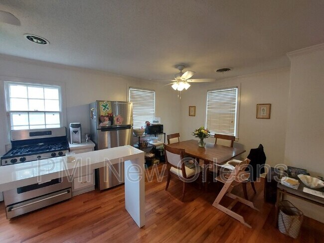 Building Photo - 12 Oaklawn Dr