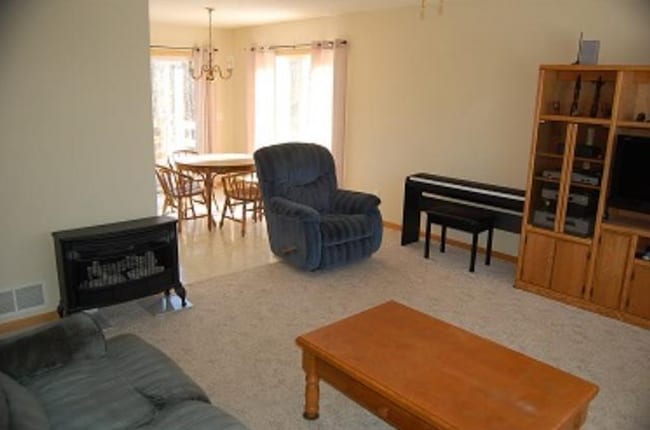 Bright interior - 10795 Wilcox Rd