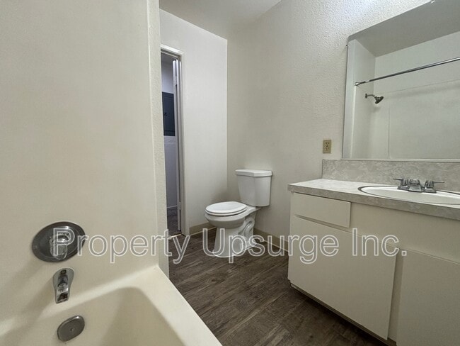 Building Photo - 725 Kimball Rd