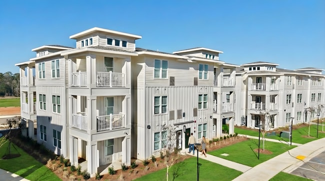 Foto principal - The Grove at Bradford Hills