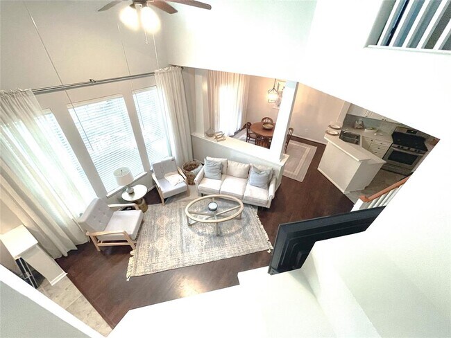 Foto del edificio - 31 Stone Creek Pl