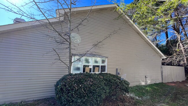 Foto del edificio - 2292 Wellington Cir