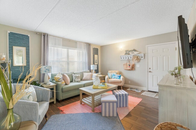 Building Photo - Sea Oats Apartments