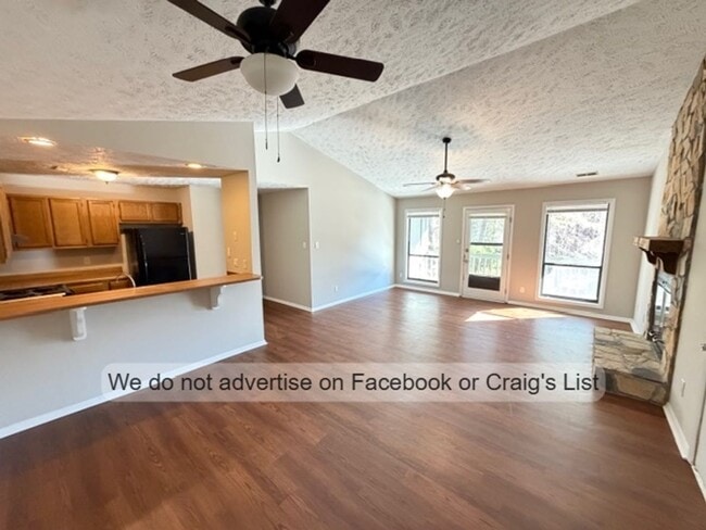 Foto del edificio - Briarcliff Condos- Tryon Drive