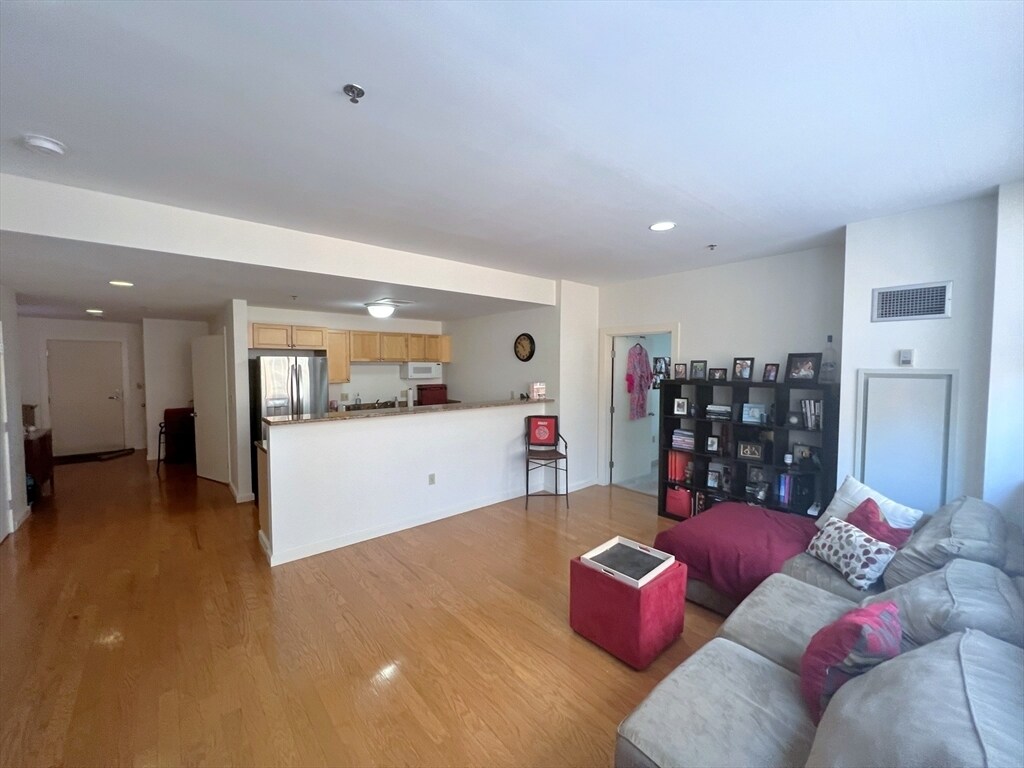 Foto principal - 234 Causeway St