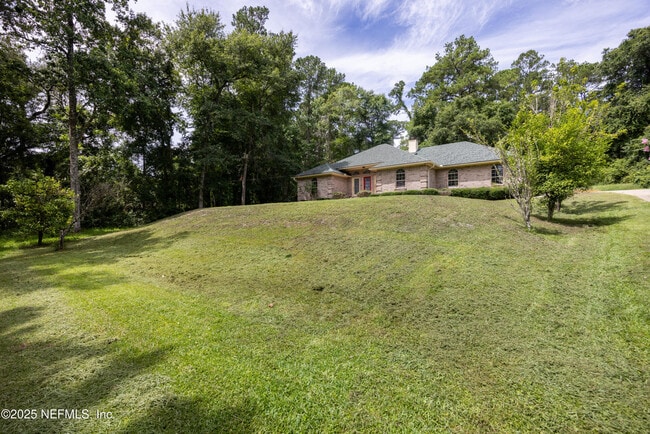 Building Photo - 2388 Halperns Way
