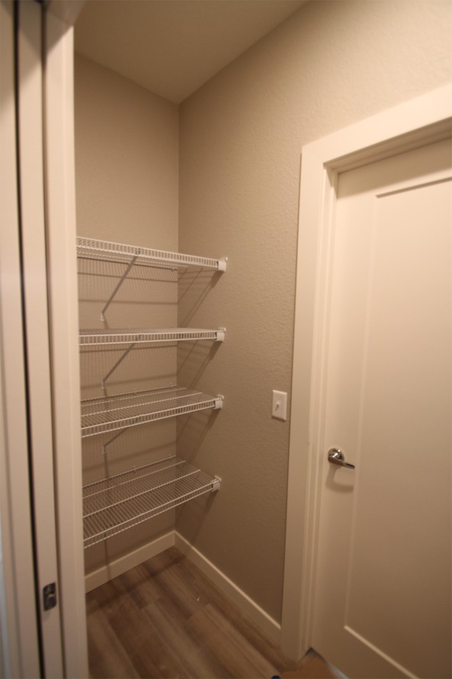 Foto del edificio - 830 Crestmont Way
