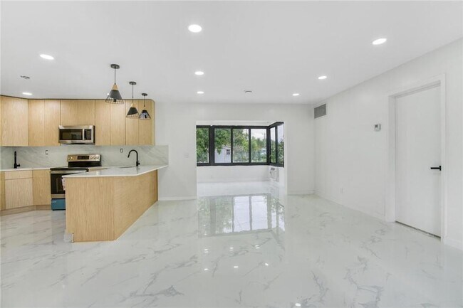 Photo - 2224 N 35th Ave House