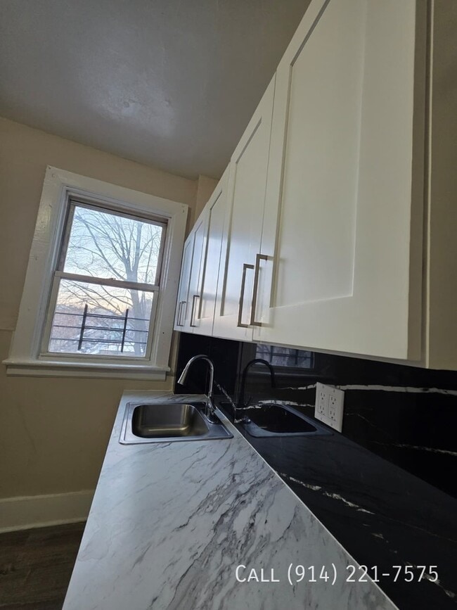 Photo - 175 Orchard St Apartment