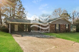 Building Photo - 457 Pemberton Dr