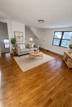 Building Photo - 130 Dartmouth Ave