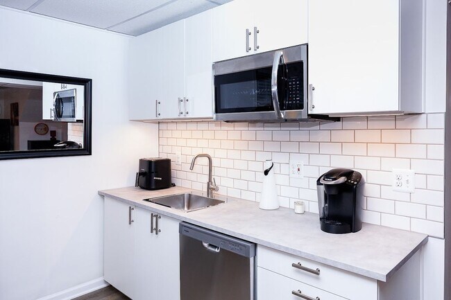 Foto del edificio - 7286 Earlys Rd