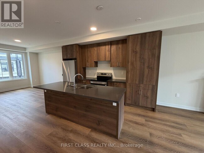 Building Photo - 24 Bullata Ln