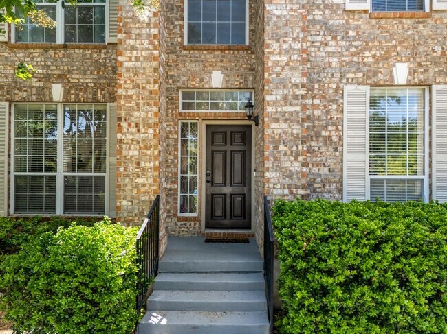 Foto del edificio - 1107 Hollybrook Cove