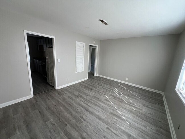 Building Photo - 7720 5th Ave S