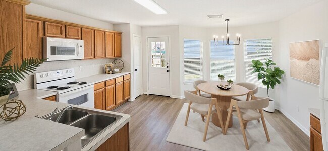 Building Photo - 979 Oak Lynn Dr