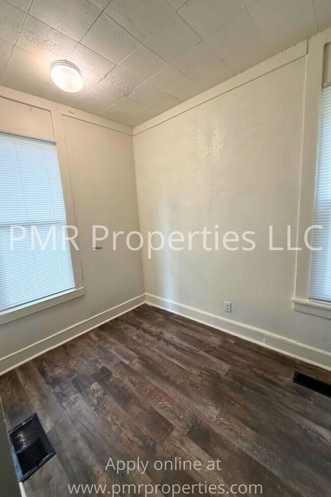 Foto del edificio - 2 Bedrooms / 1 Bathroom House