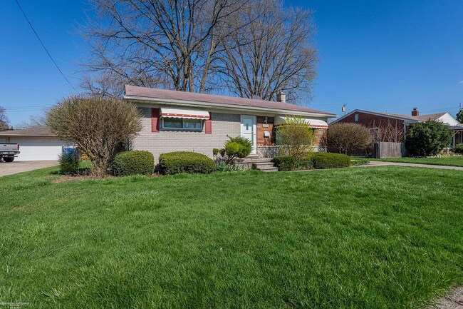 Foto del edificio - 25100 Marilyn Ave