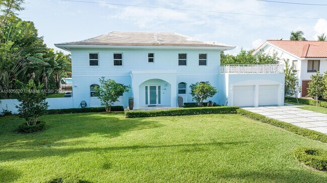 Building Photo - 1130 Lugo Ave