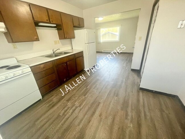 Building Photo - 111 Gold Strike Dr