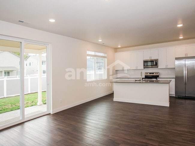 Foto del edificio - 7724 Verona Lp SW