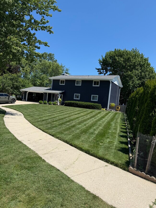 Foto del edificio - 8622 S Glen Forest Ct