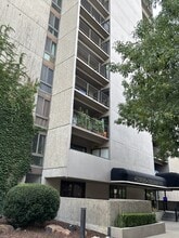 Building Photo - 1433 N Williams St