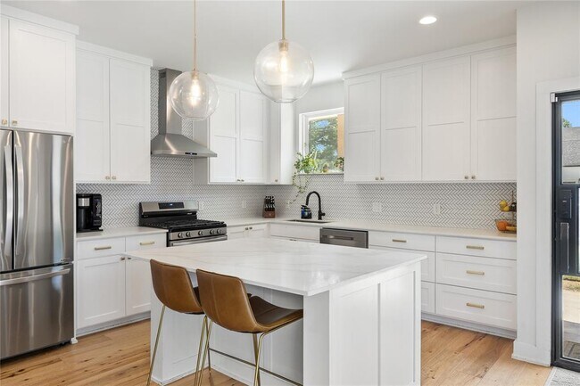 Foto del edificio - 1110 Walton Ln