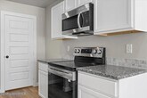 Foto principal - 14509 Paris Ave