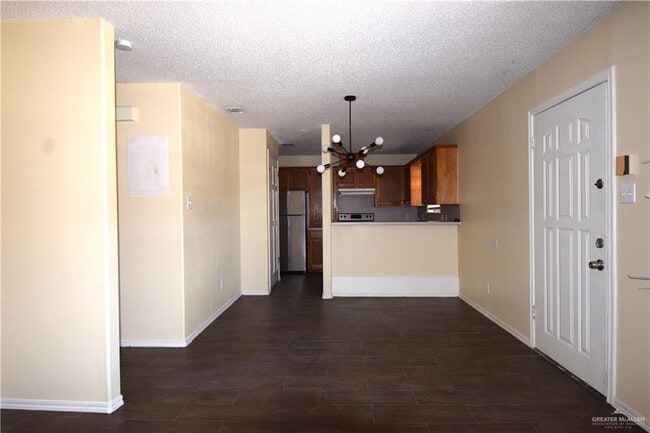 Building Photo - 2210 Elisa Ln