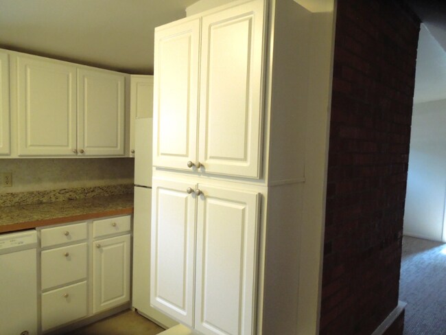 Foto del edificio - 1418 W Koch St