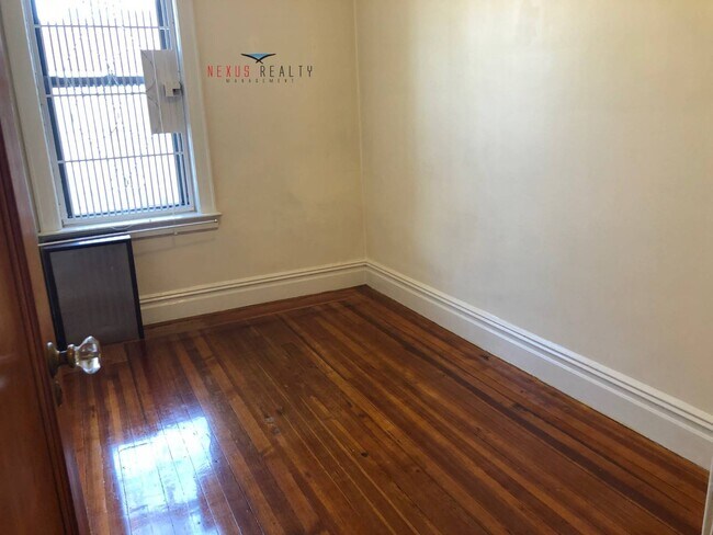 Foto del edificio - 34-29 33rd St