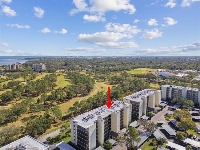Building Photo - 2700 Cove Cay Dr