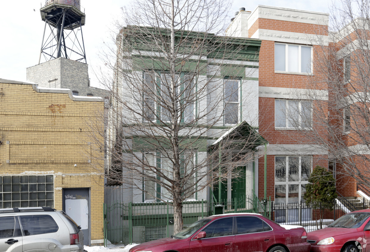 Foto principal - 1430 N Wood St
